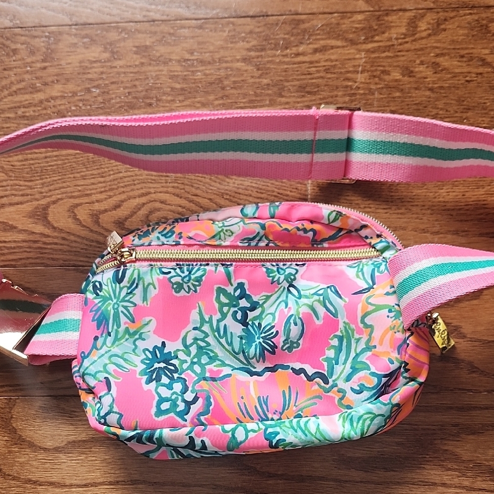 Lilly Pulitzer Floral Pink and Green Women's Belt Bag - Picture 4 of 6